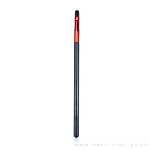 Flat Lip Defining Brush